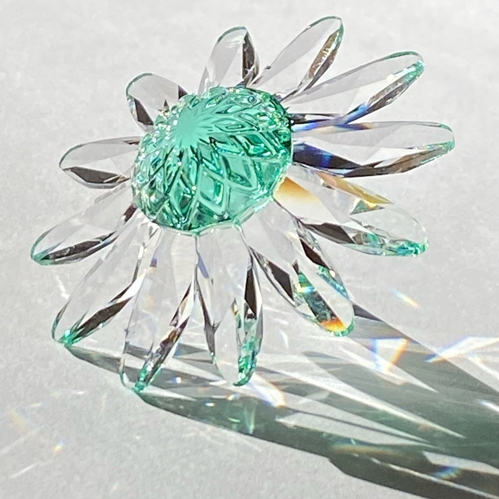 Swarovski Green Marguerite Daisy Crystal Figurine Logo Signed